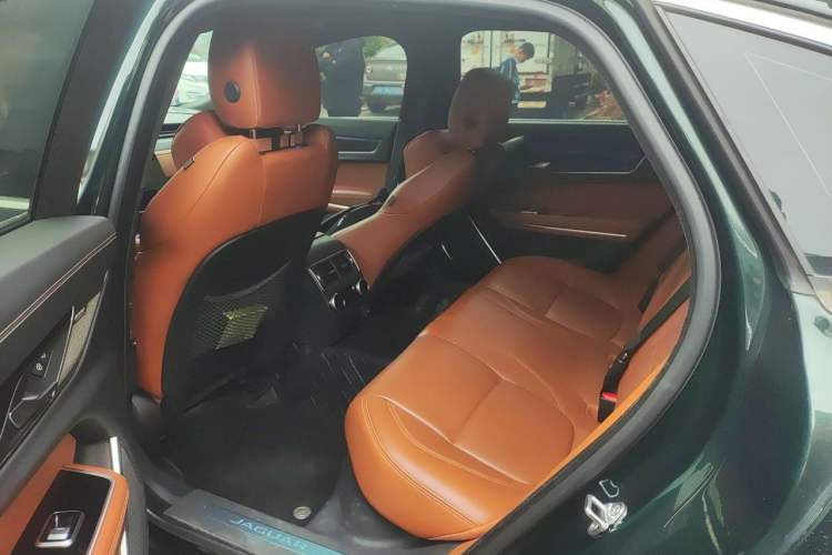 Used Jaguar XFL 2023 XFL 2.0T P300 Four-Wheel-Drive Flagship Sport Edition Left Rear Seat
