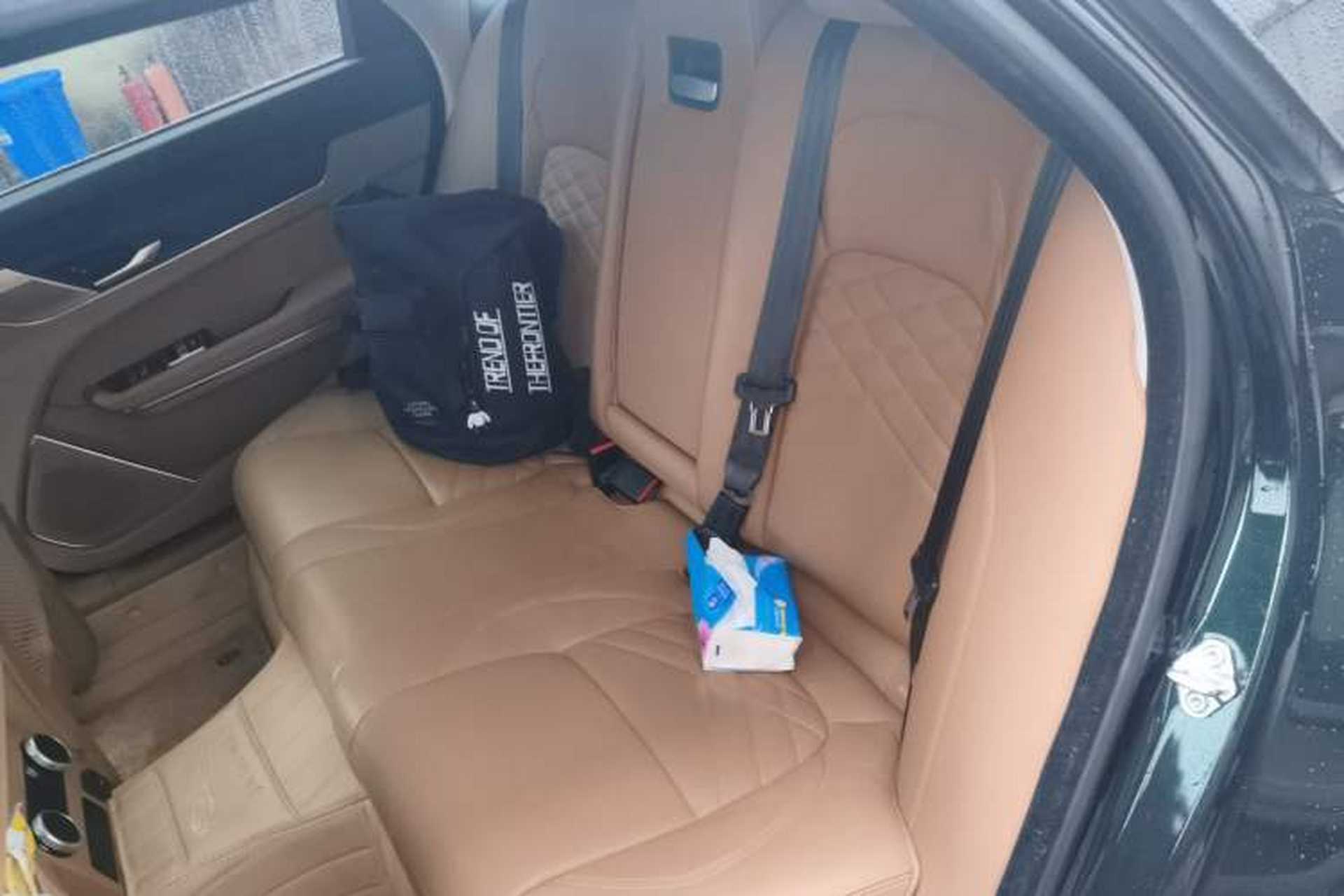 Used Jaguar XFL 2023 XFL 2.0T P250 Two-Wheel-Drive Prestige Luxury Gold Edition Left Rear Seat