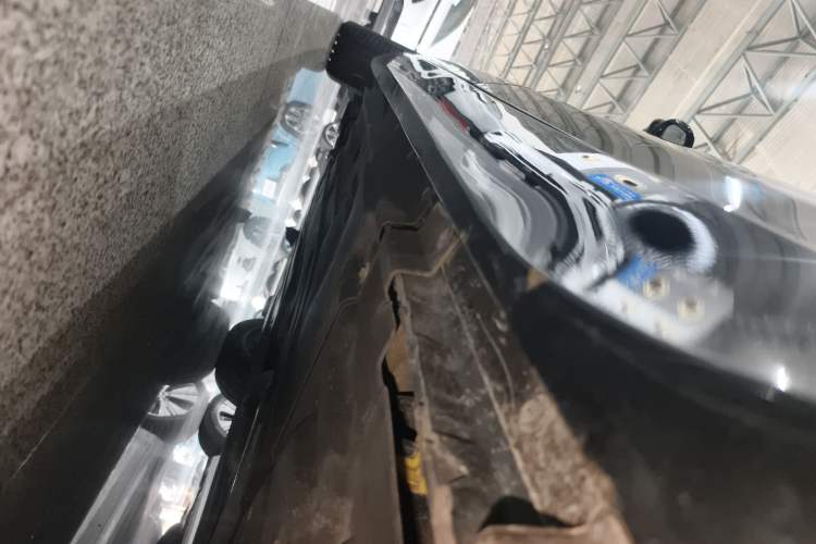 Used Jaguar XFL 2023 XFL 2.0T P200 Two-Wheel-Drive Elite Luxury Edition Left Side Sill