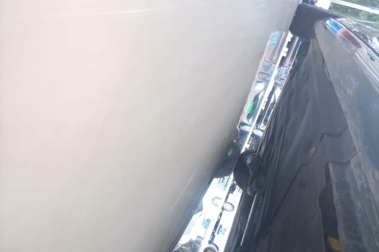 Used Jaguar XFL 2023 XFL 2.0T P250 Two-Wheel-Drive Elite Sport Edition Left Side Sill