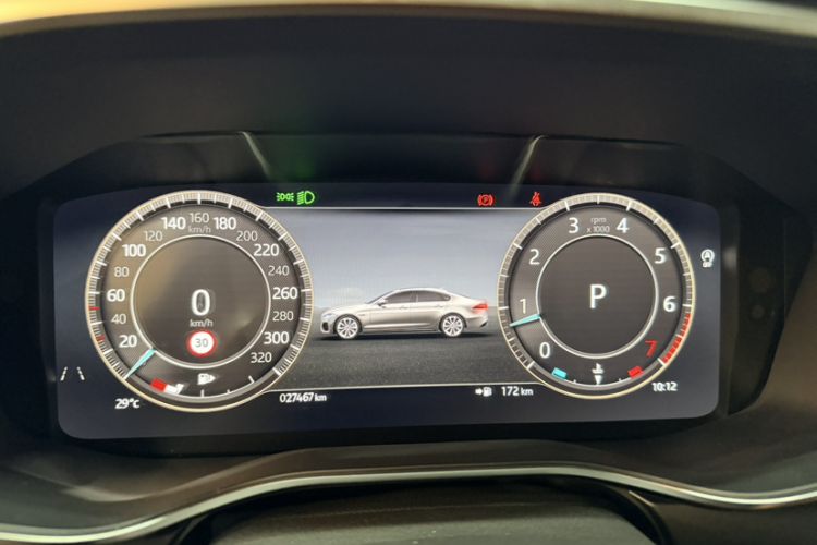 Used Jaguar XFL 2023 XFL 2.0T P250 Two-Wheel-Drive Luxury Deluxe Edition Odometer Close Up
