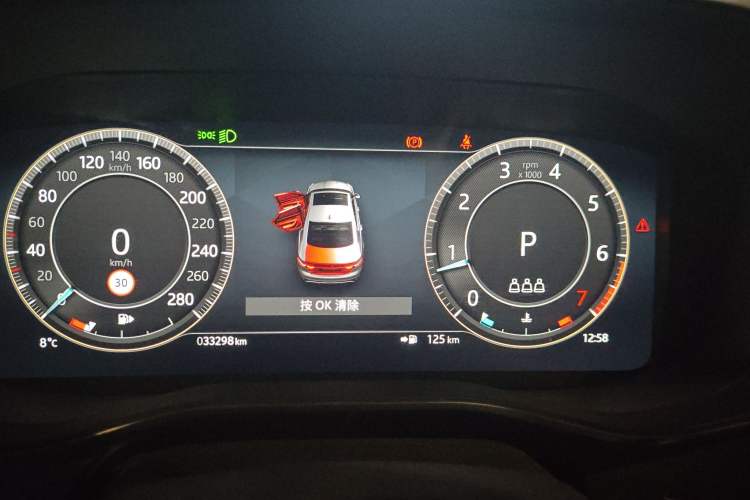 Used Jaguar XFL 2023 XFL 2.0T P200 Two-Wheel-Drive Elite Luxury Edition Odometer Close Up