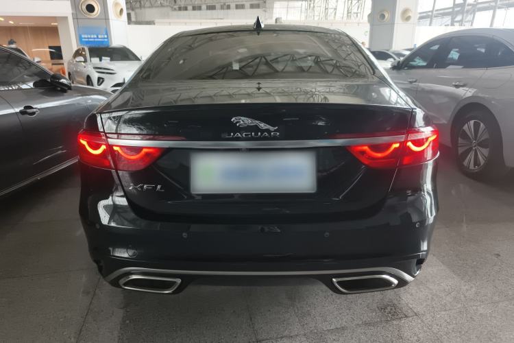 Used Jaguar XFL 2023 XFL 2.0T P200 Two-Wheel-Drive Elite Luxury Edition Rear