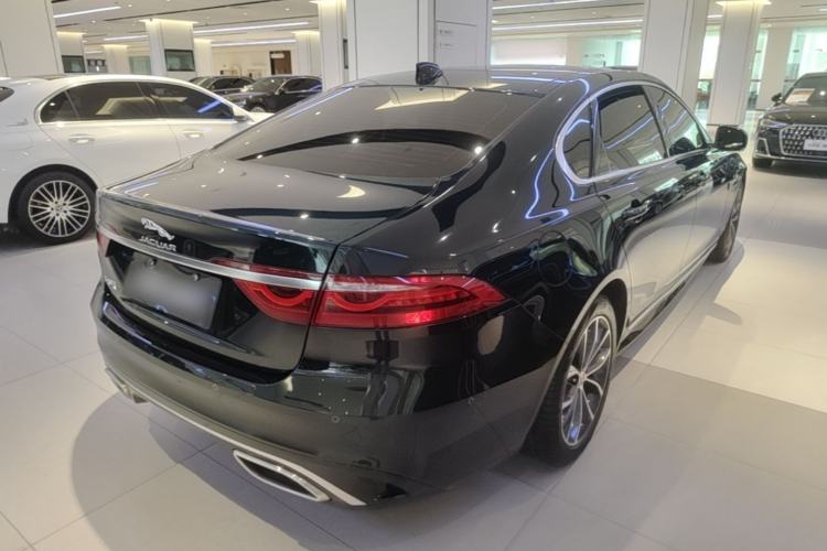 Used Jaguar XFL 2023 XFL 2.0T P250 Two-Wheel-Drive Elite Sport Edition Rear Right 45 Deg