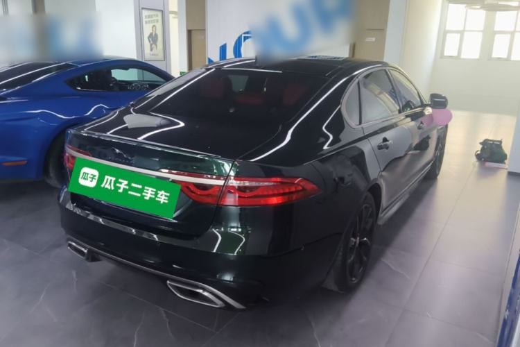 Used Jaguar XFL 2023 XFL 2.0T P250 Two-Wheel-Drive Elite Sport Gold Edition Rear Right 45 Deg