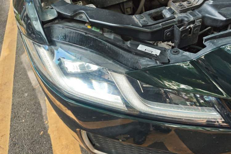 Used Jaguar XFL 2023 XFL 2.0T P200 Two-Wheel-Drive Elite Luxury Edition Right Front Headlight