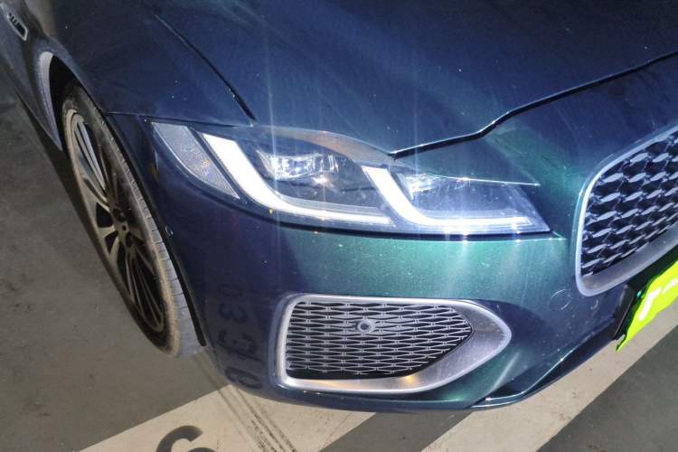 Used Jaguar XFL 2023 XFL 2.0T P250 Two-Wheel-Drive Luxury Deluxe Edition Right Front Headlight