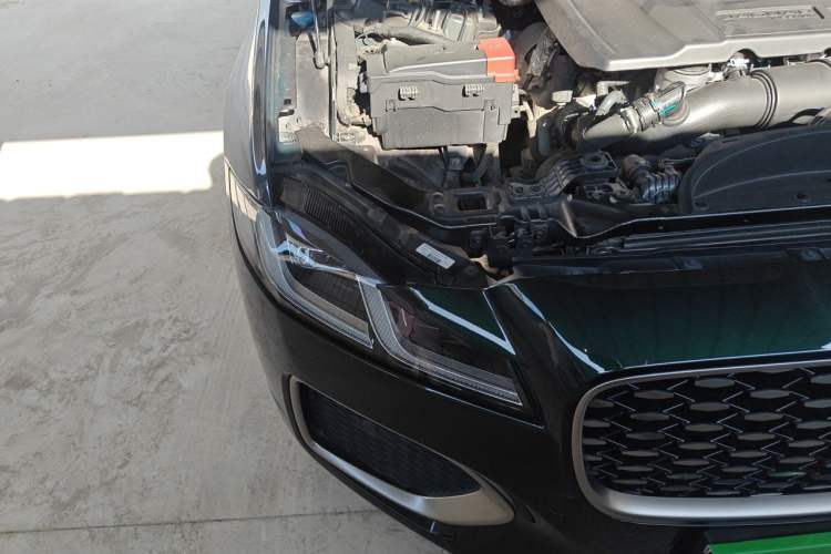 Used Jaguar XFL 2023 XFL 2.0T P250 Two-Wheel-Drive Luxury Deluxe Edition Right Front Headlight