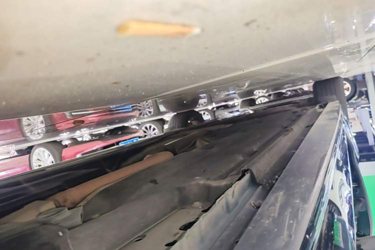 Used Jaguar XFL 2023 XFL 2.0T P250 Two-Wheel-Drive Elite Sport Edition Right Side Sill
