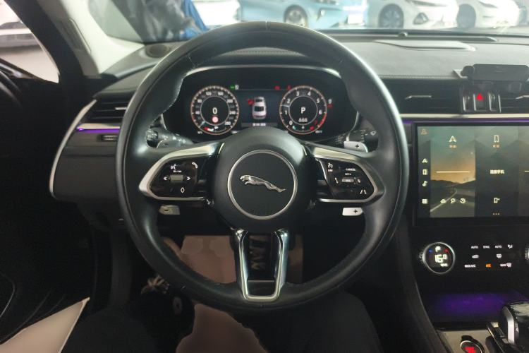Used Jaguar XFL 2023 XFL 2.0T P200 Two-Wheel-Drive Elite Luxury Edition Steering Wheel