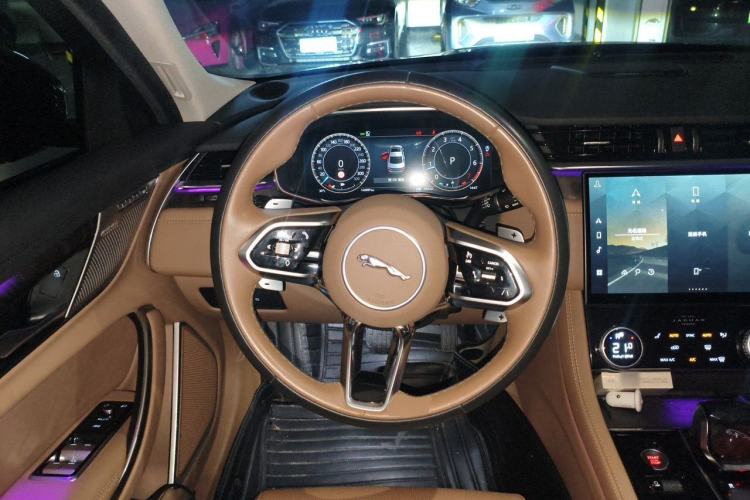 Used Jaguar XFL 2023 XFL 2.0T P250 Two-Wheel-Drive Luxury Deluxe Edition Steering Wheel