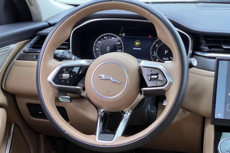 Used Jaguar XFL 2023 XFL 2.0T P250 Two-Wheel-Drive Luxury Deluxe Edition Steering Wheel