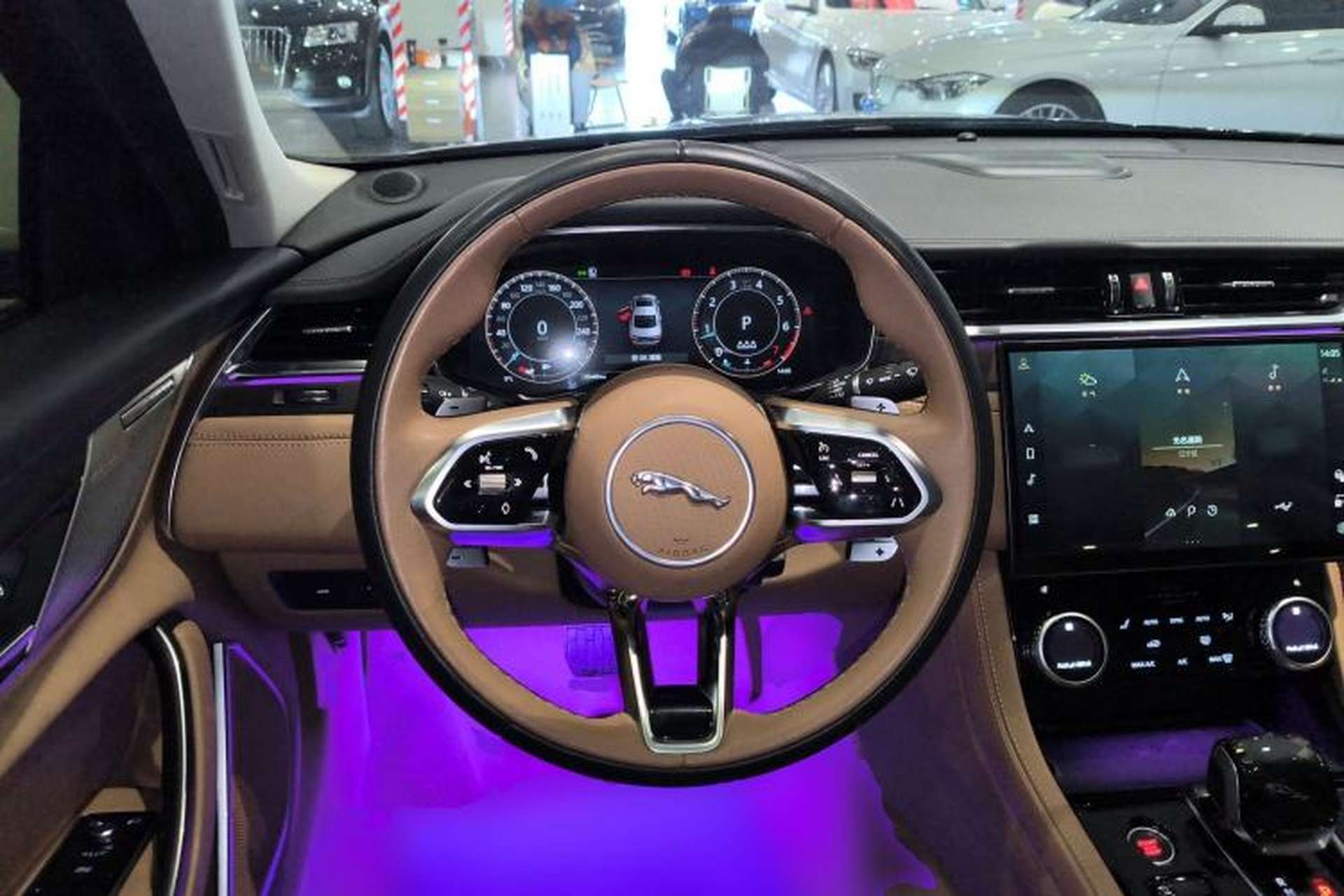 Used Jaguar XFL 2023 XFL 2.0T P250 Two-Wheel-Drive Luxury Deluxe Edition Steering Wheel