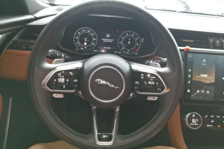 Used Jaguar XFL 2023 XFL 2.0T P250 Two-Wheel-Drive Elite Sport Edition Steering Wheel