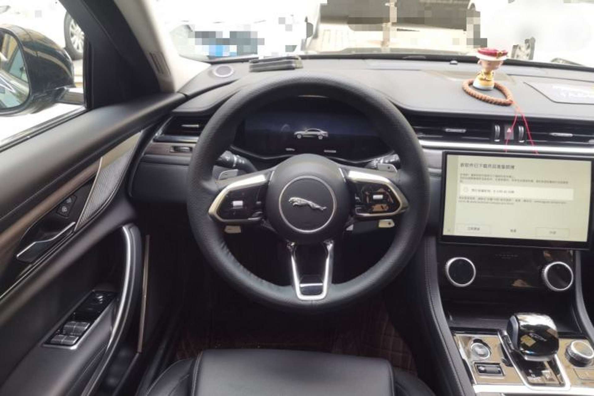 Used Jaguar XFL 2023 XFL 2.0T P200 Two-Wheel-Drive Elite Luxury Edition Steering Wheel