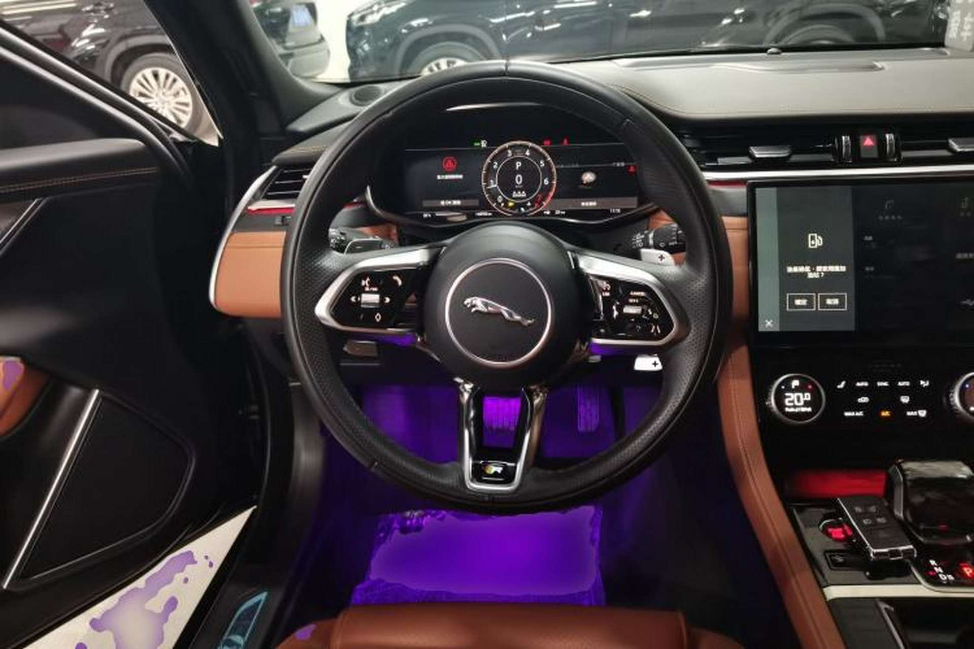 Used Jaguar XFL 2023 XFL 2.0T P250 Two-Wheel-Drive Elite Sport Edition Steering Wheel