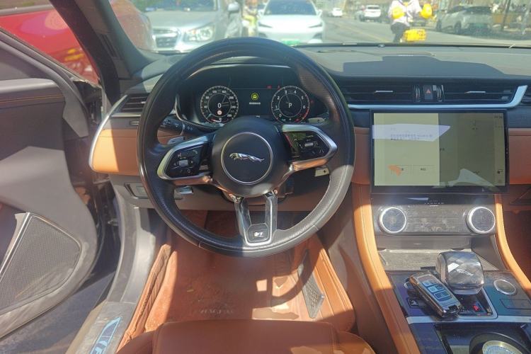 Used Jaguar XFL 2023 XFL 2.0T P250 Two-Wheel-Drive Elite Sport Gold Edition Steering Wheel