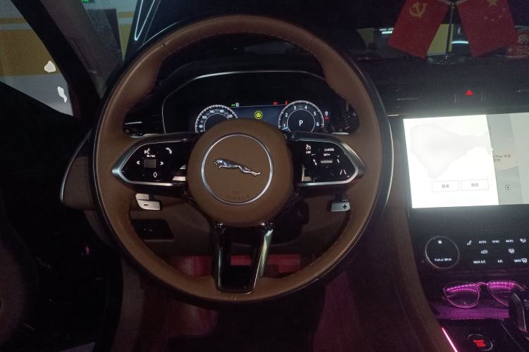 Used Jaguar XFL 2023 XFL 2.0T P250 Two-Wheel-Drive Luxury Deluxe Edition Steering Wheel
