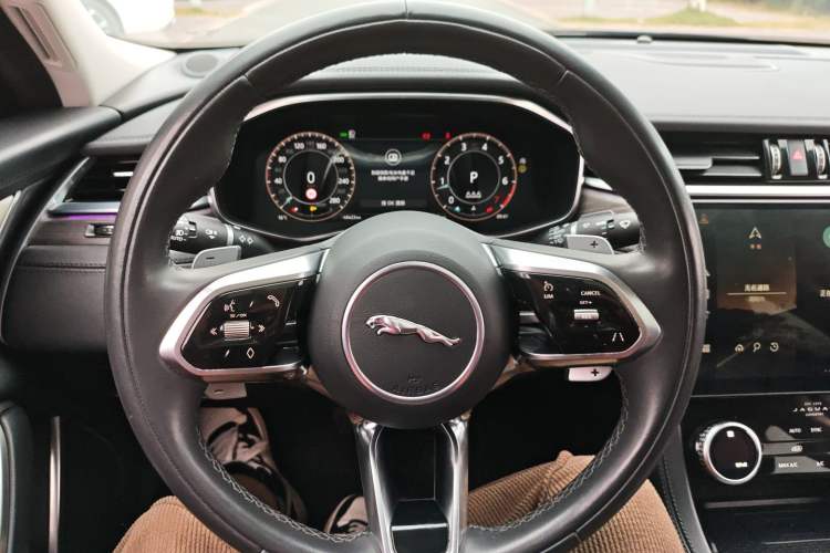 Used Jaguar XFL 2023 XFL 2.0T P200 Two-Wheel-Drive Elite Luxury Edition Steering Wheel
