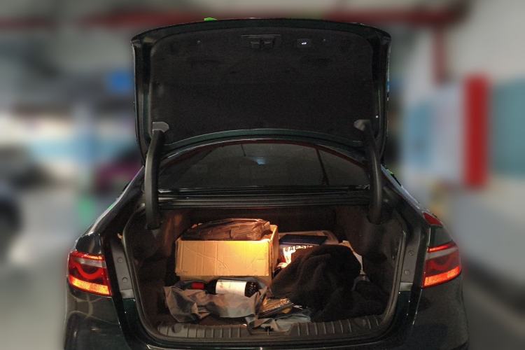 Used Jaguar XFL 2023 XFL 2.0T P250 Two-Wheel-Drive Luxury Deluxe Edition Trunk