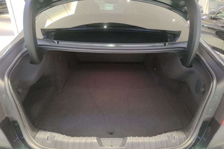 Used Jaguar XFL 2023 XFL 2.0T P250 Two-Wheel-Drive Elite Sport Edition Trunk