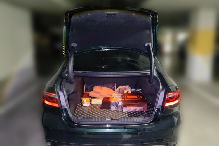 Used Jaguar XFL 2023 XFL 2.0T P250 Two-Wheel-Drive Elite Sport Edition Trunk