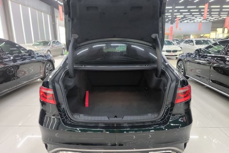 Used Jaguar XFL 2023 XFL 2.0T P250 Two-Wheel-Drive Elite Sport Edition Trunk