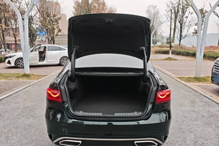 Used Jaguar XFL 2023 XFL 2.0T P200 Two-Wheel-Drive Elite Luxury Edition Trunk