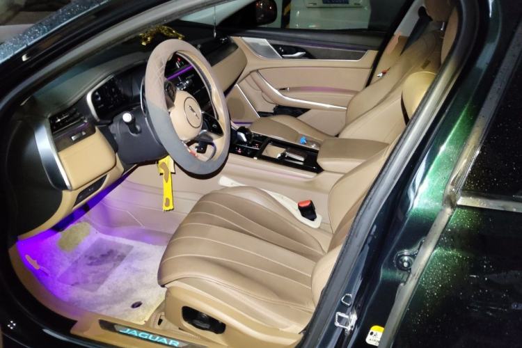 Used Jaguar XFL 2023 XFL 2.0T P250 Two-Wheel-Drive Luxury Deluxe Edition Left Front Seat