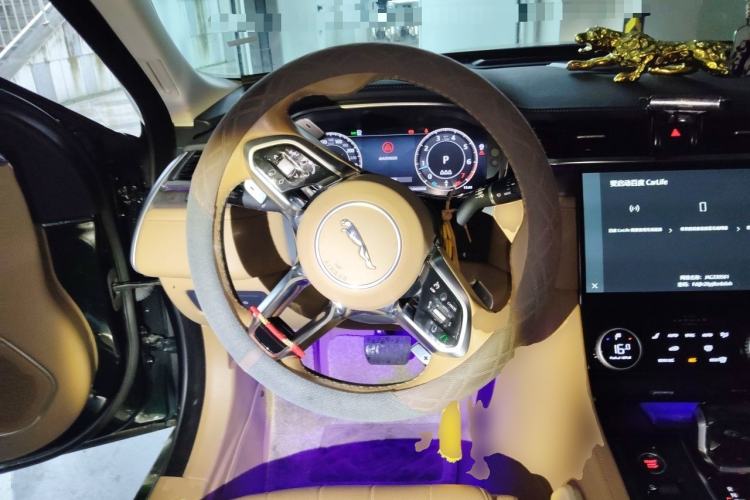 Used Jaguar XFL 2023 XFL 2.0T P250 Two-Wheel-Drive Luxury Deluxe Edition Steering Wheel