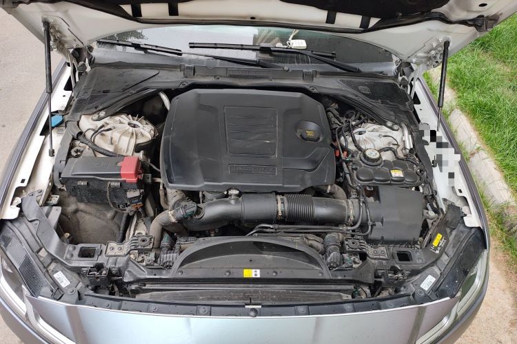 Used Jaguar XFL 2023 XFL 2.0T P300 Four-Wheel-Drive Flagship Sport Edition Engine Bay