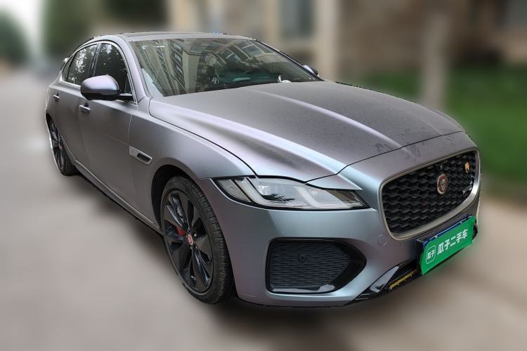 Used Jaguar XFL 2023 XFL 2.0T P300 Four-Wheel-Drive Flagship Sport Edition Front Right 45 Deg