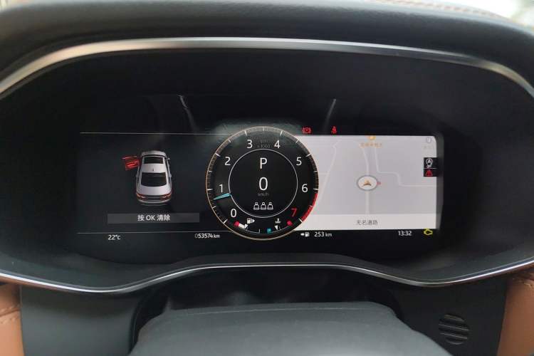 Used Jaguar XFL 2023 XFL 2.0T P300 Four-Wheel-Drive Flagship Sport Edition Instrument Cluster