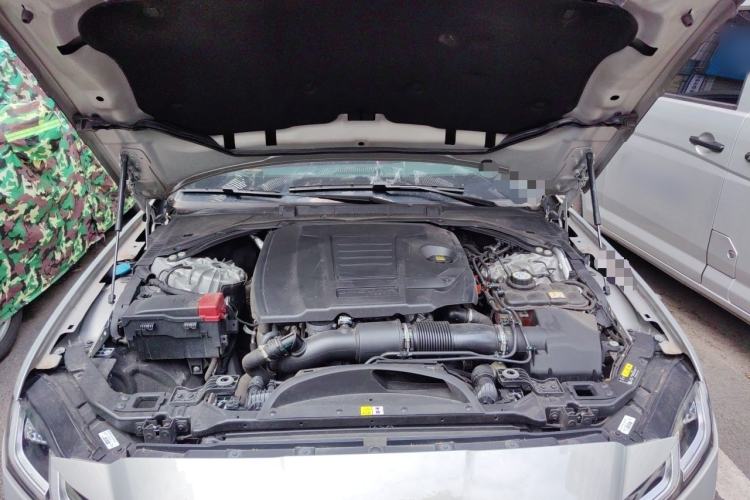 Used Jaguar XFL 2023 XFL 2.0T P250 Two-Wheel-Drive Elite Sport Edition Engine Bay
