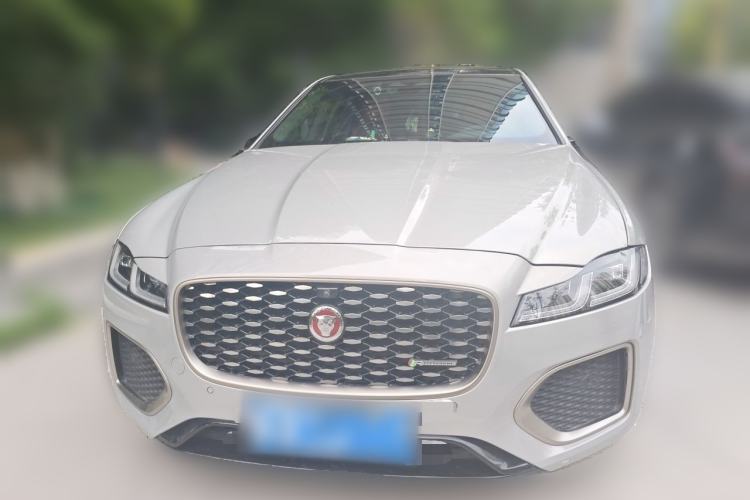 Used Jaguar XFL 2023 XFL 2.0T P250 Two-Wheel-Drive Elite Sport Gold Edition Front