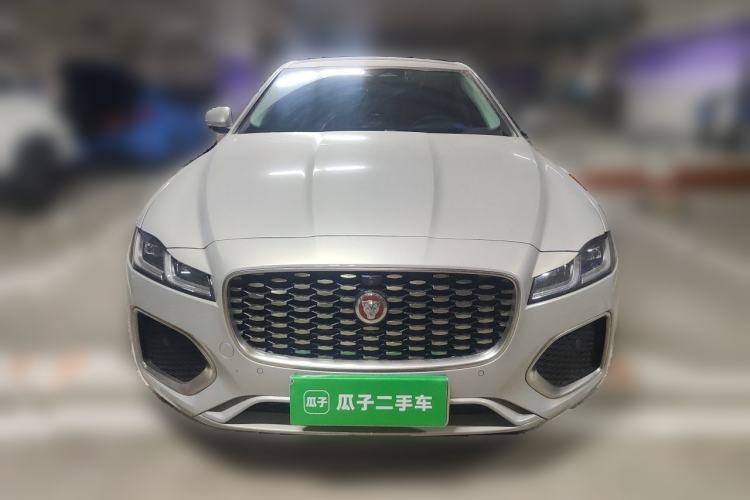 Used Jaguar XFL 2023 XFL 2.0T P250 Two-Wheel-Drive Luxury Deluxe Edition Front