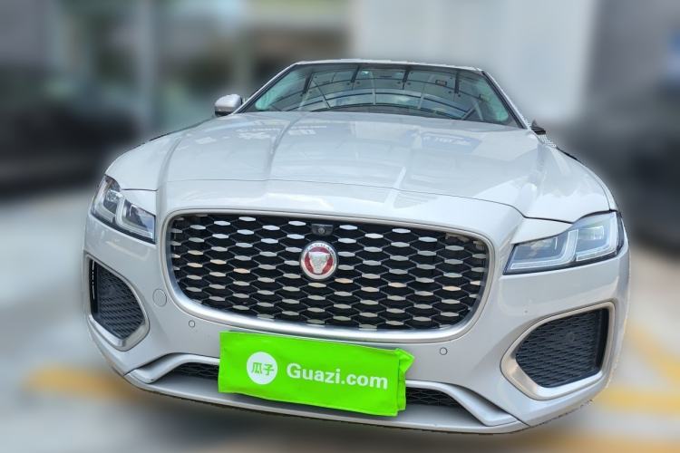Used Jaguar XFL 2023 XFL 2.0T P250 Two-Wheel-Drive Prestige Luxury Gold Edition Front