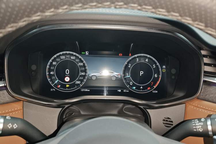 Used Jaguar XFL 2023 XFL 2.0T P250 Two-Wheel-Drive Elite Sport Edition Instrument Cluster