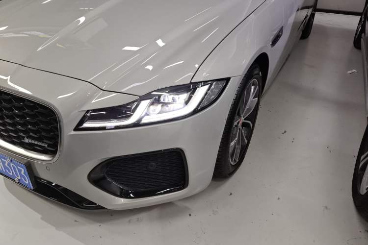 Used Jaguar XFL 2023 XFL 2.0T P250 Two-Wheel-Drive Elite Sport Edition Left Front Headlight