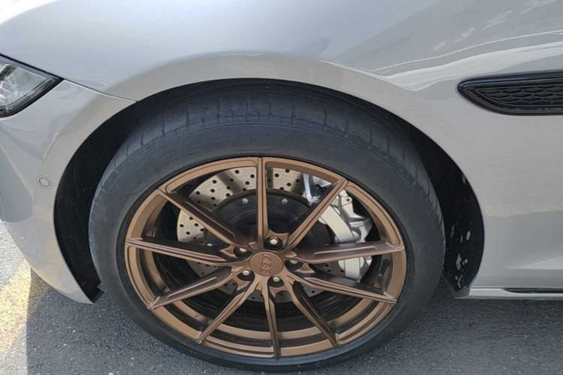 Used Jaguar XFL 2023 XFL 2.0T P250 Two-Wheel-Drive Luxury Deluxe Edition Left Front Wheel Hub