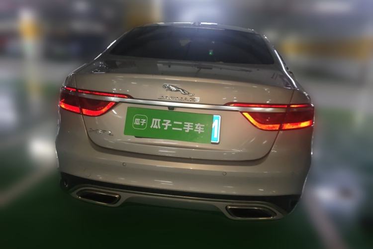 Used Jaguar XFL 2023 XFL 2.0T P250 Two-Wheel-Drive Elite Sport Edition Rear