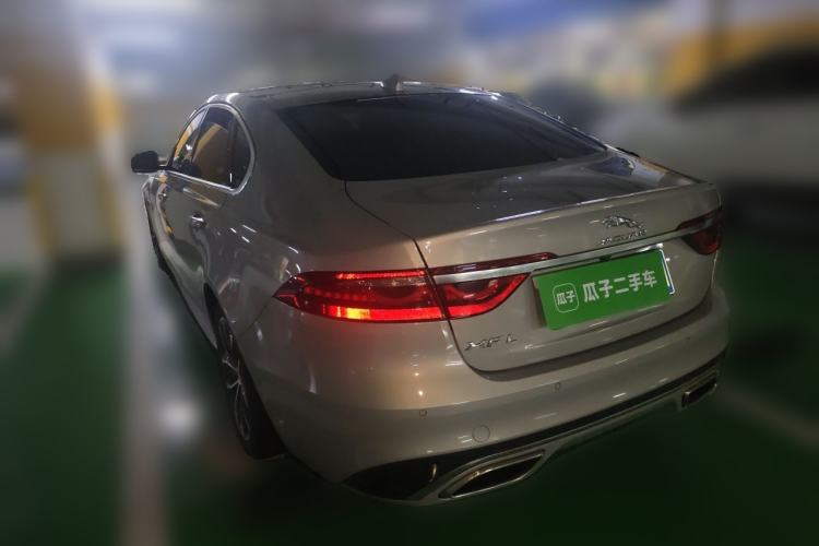 Used Jaguar XFL 2023 XFL 2.0T P250 Two-Wheel-Drive Elite Sport Edition Rear Left 45 Deg