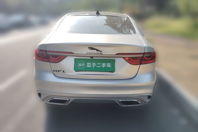 Used Jaguar XFL 2023 XFL 2.0T P250 Two-Wheel-Drive Prestige Luxury Gold Edition Rear