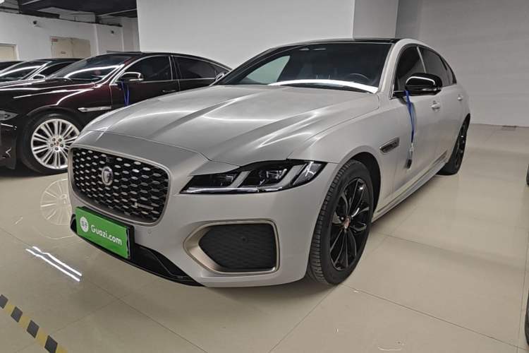Ojetý Jaguar XFL 2023 XFL 2.0T P250 Two-Wheel-Drive Elite Sport Gold Edition Guazi used car, China used car export, Used car for sale, Used cars, Cheapest cars for sale