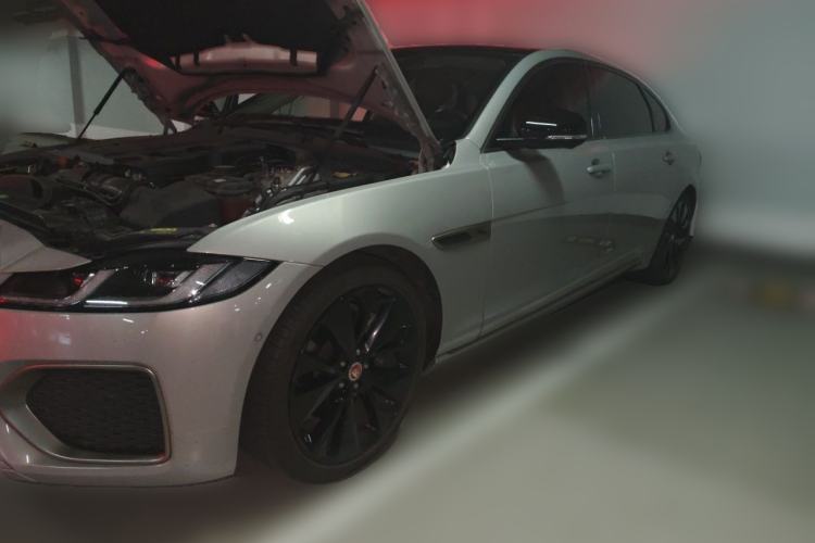 Used Jaguar XFL 2023 XFL 2.0T P250 Two-Wheel-Drive Prestige Luxury Gold Edition Guazi used car, China used car export, Used car for sale, Used  cars, Cheapest cars for sale