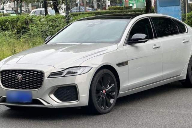 Used Jaguar XFL 2023 XFL 2.0T P250 Two-Wheel-Drive Prestige Luxury Gold Edition