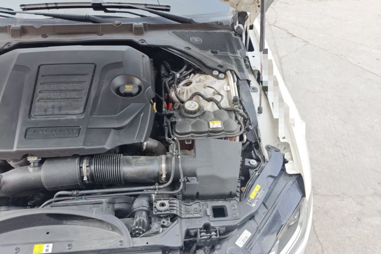 Used Jaguar XFL 2023 XFL 2.0T P200 Two-Wheel-Drive Elite Luxury Edition Engine Bay Left