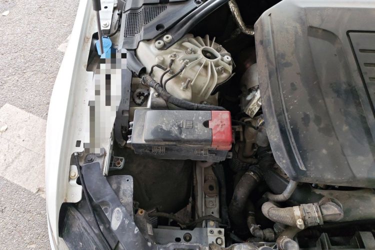 Used Jaguar XFL 2023 XFL 2.0T P250 Two-Wheel-Drive Elite Sport Edition Engine Bay Right