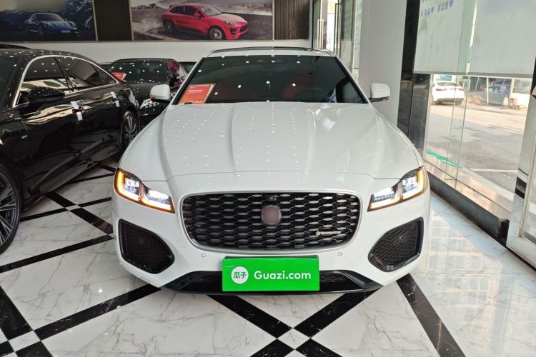 Used Jaguar XFL 2023 XFL 2.0T P250 Two-Wheel-Drive Elite Sport Gold Edition Exterior 1