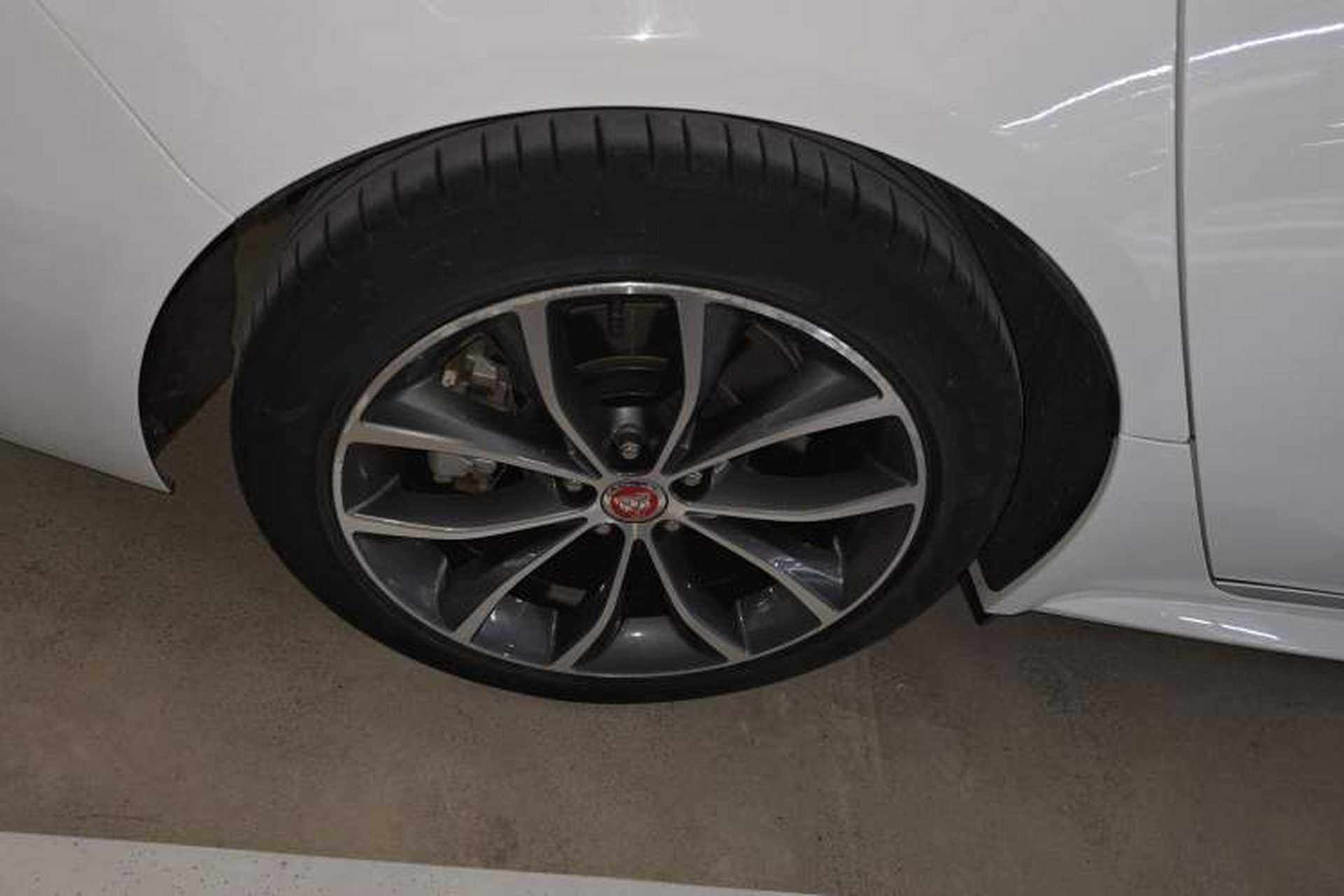Used Jaguar XFL 2023 XFL 2.0T P250 Two-Wheel-Drive Elite Sport Edition Exterior 5